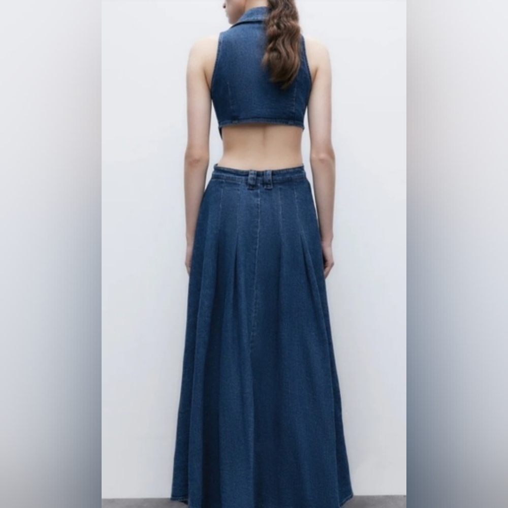 Urban Revivo Blue Denim Halter Maxi Dress - Picture 2 of 6